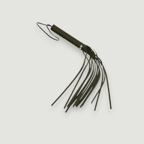 Czarny skórzany bat