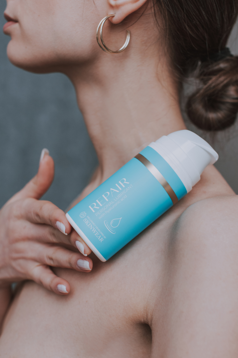 Lubrykant Skinwear Repair  z kwasem hialuronowym 100ml