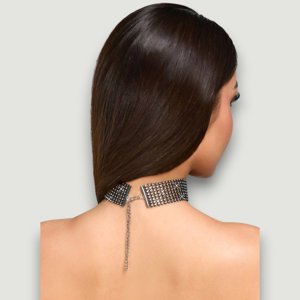 Choker z drobnymi, błyszczącymi cyrkoniami