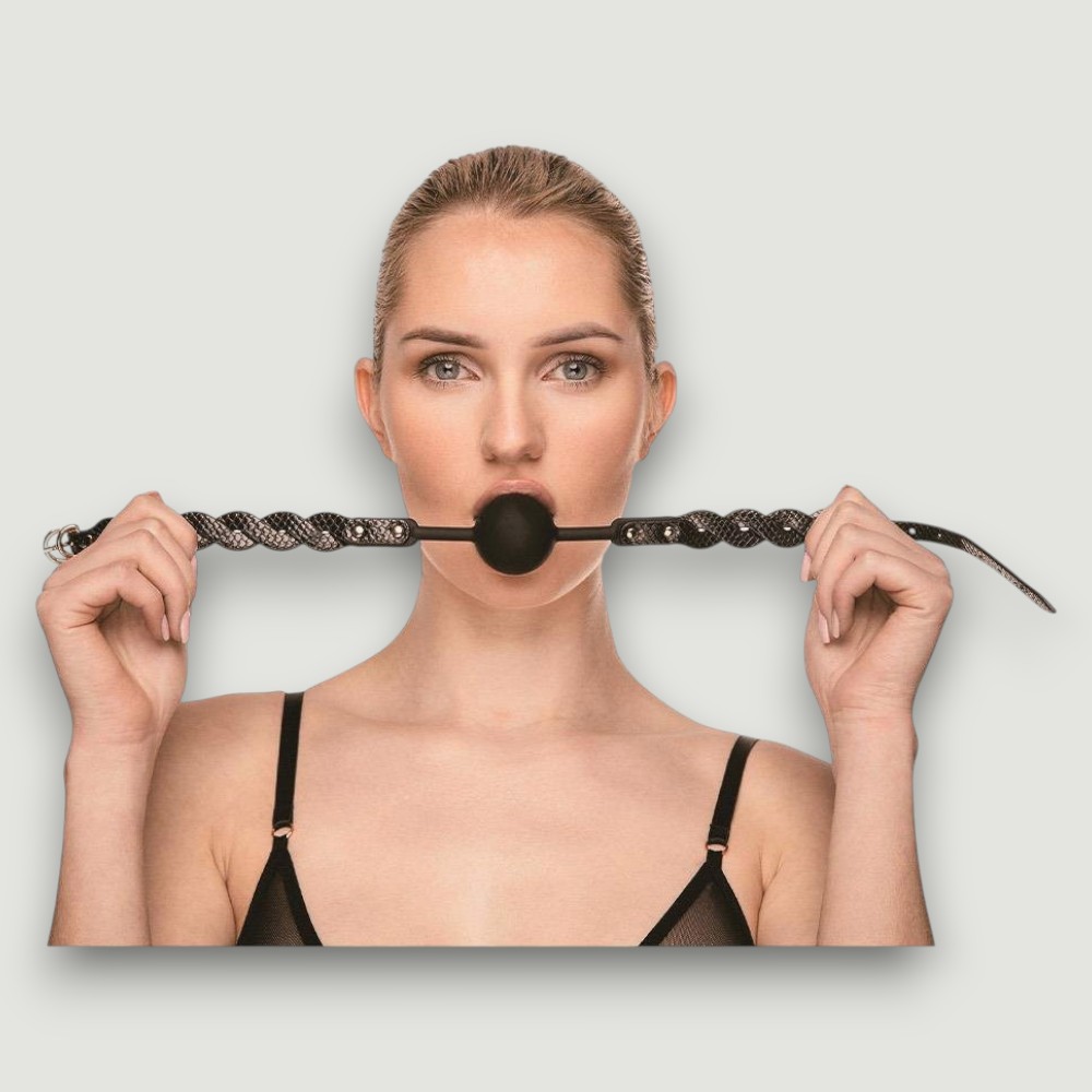 Elegancki knebel z plecionymi paseczkami