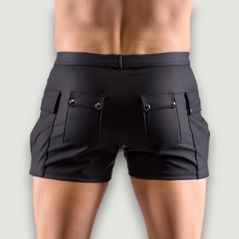 Seksowne szorty robotnika